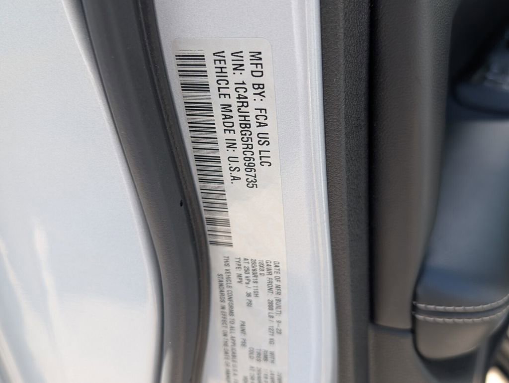 Certified 2024 Jeep Grand Cherokee Limited AWD/4WD image 21