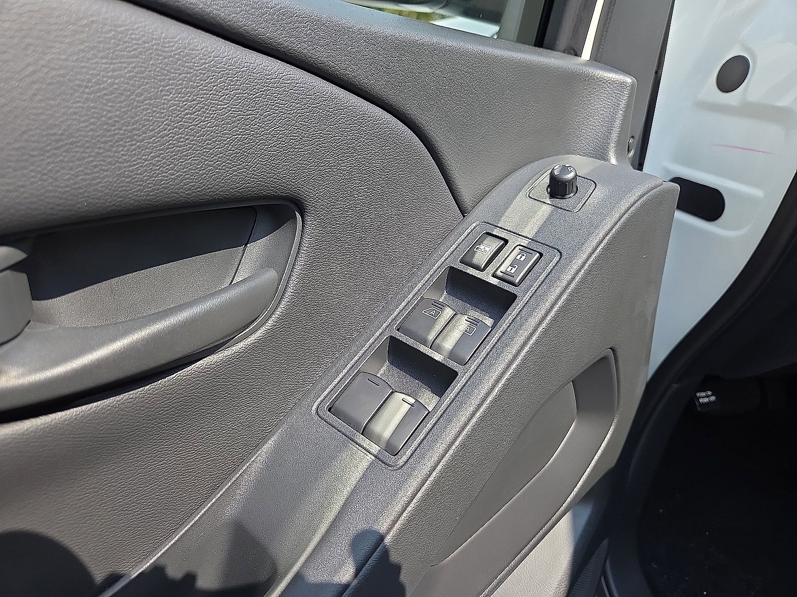 New 2026 Nissan Frontier SV w/ Tow Package AWD/4WD image 15