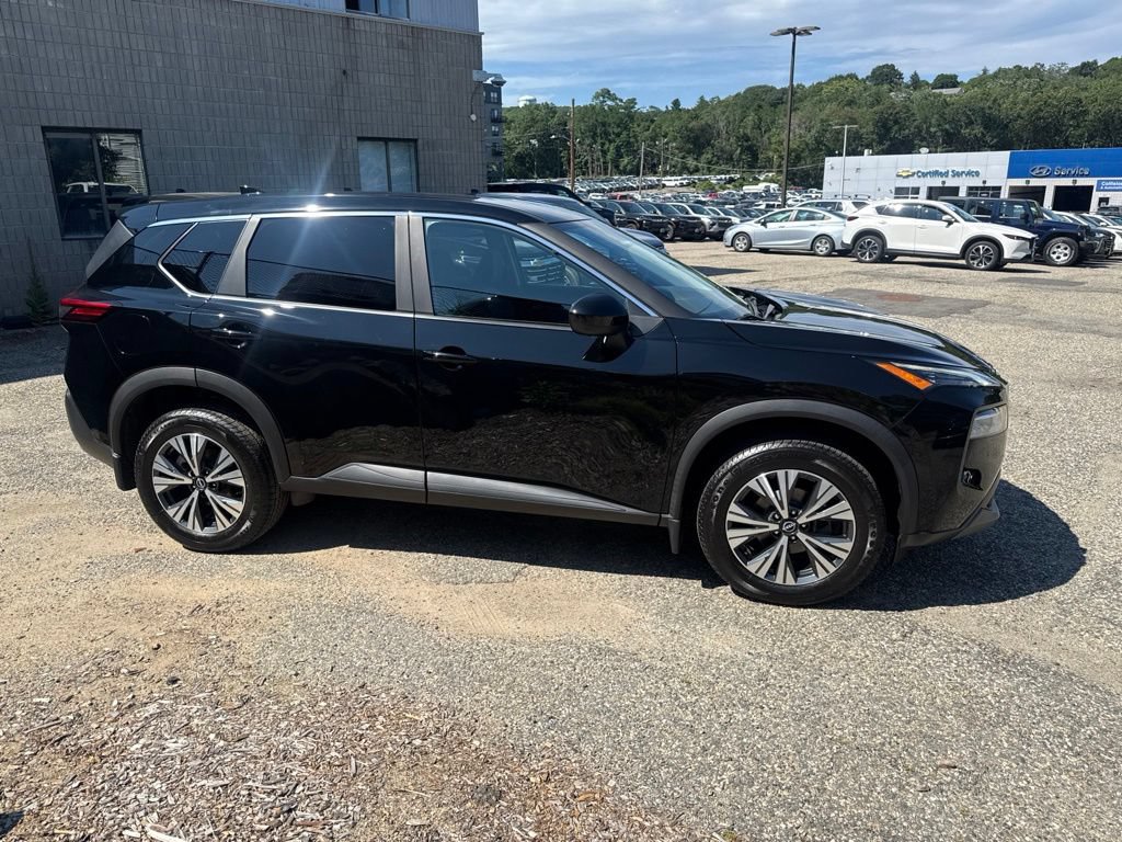 Used 2023 Nissan Rogue SV AWD/4WD image 8