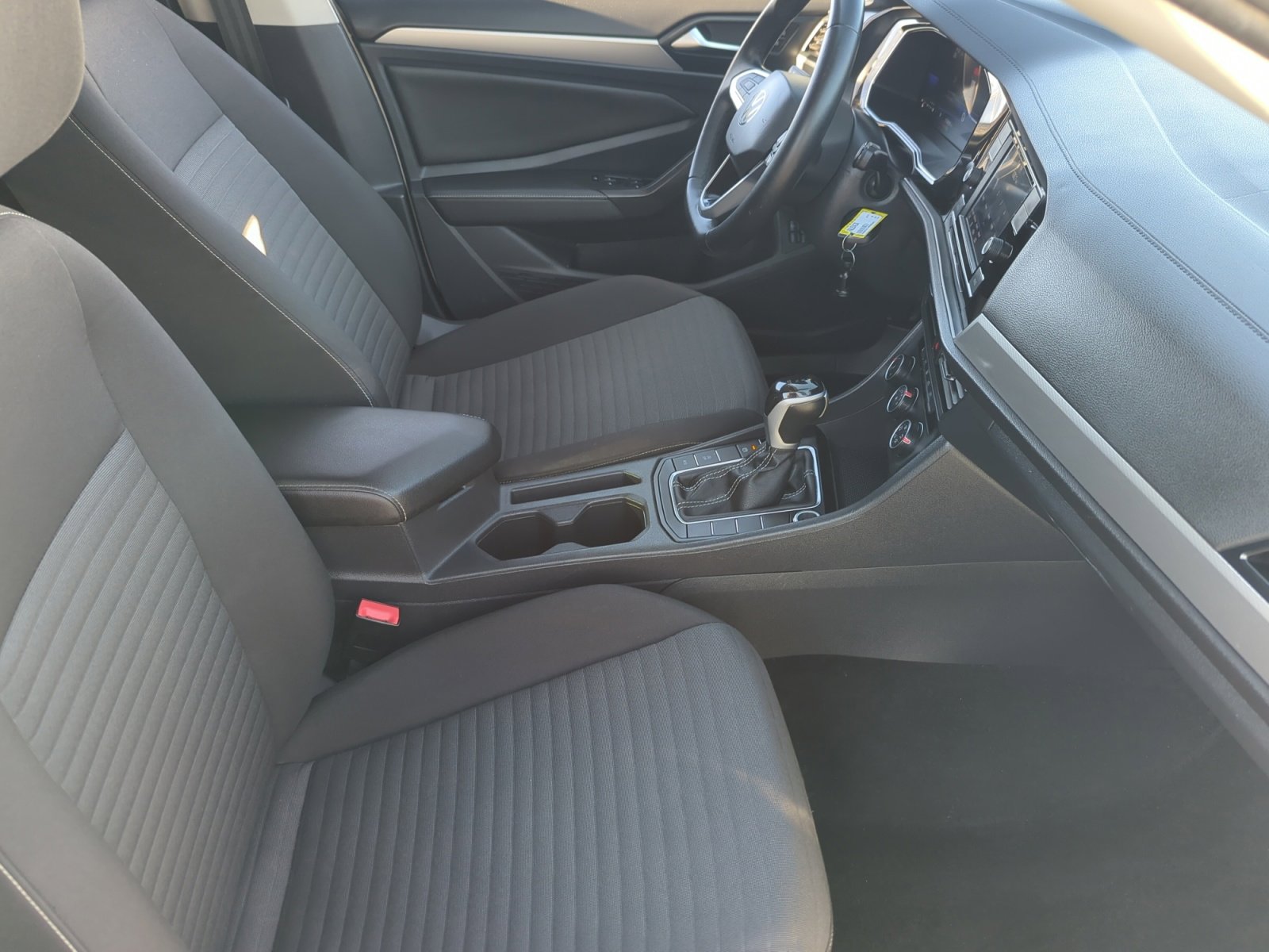 Used 2024 Volkswagen Jetta S image 18