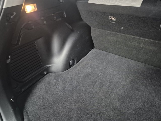 Used 2017 Toyota RAV4 XLE image 15