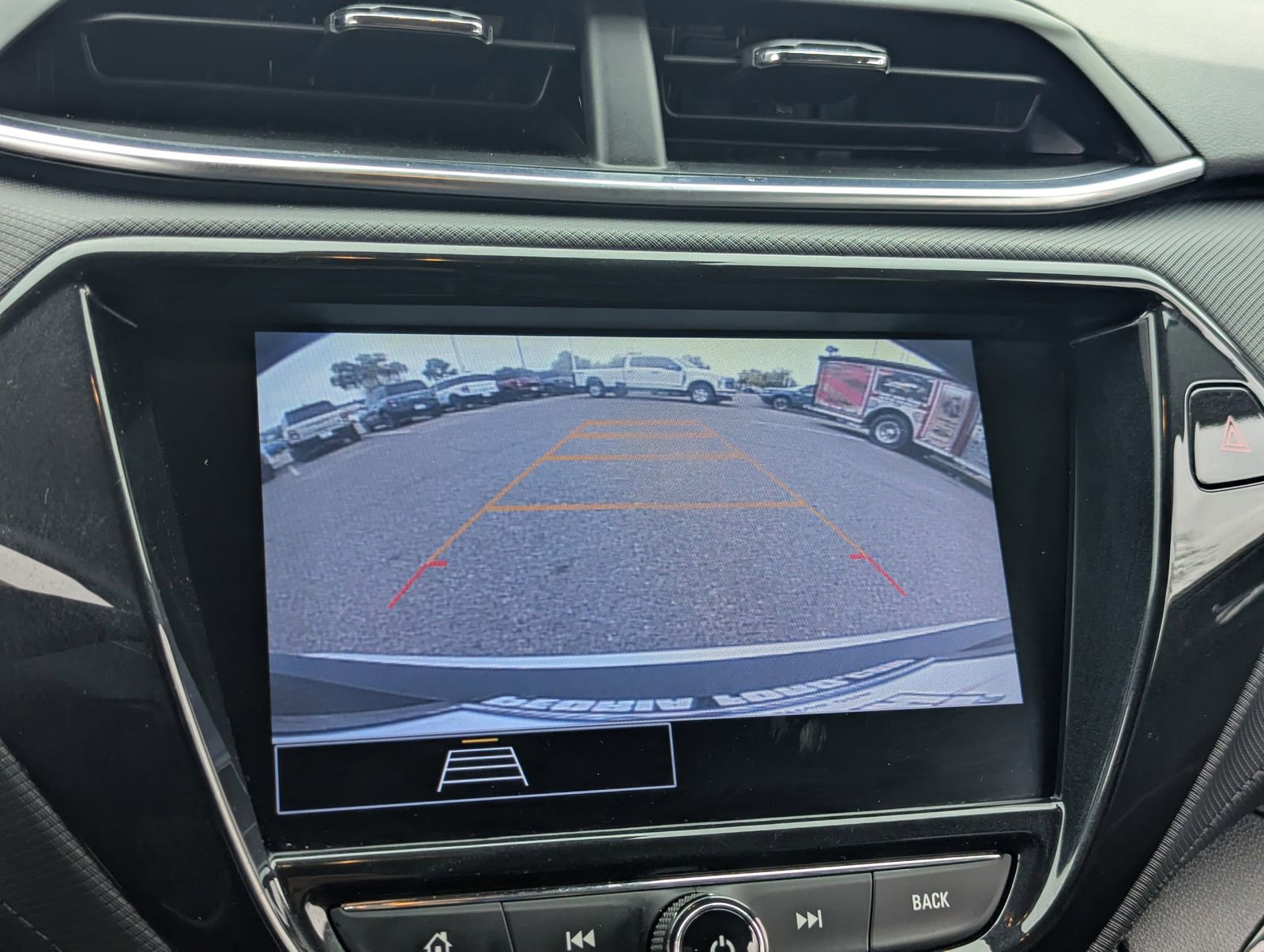 Used 2023 Chevrolet TrailBlazer LT w/ Convenience Package image 23