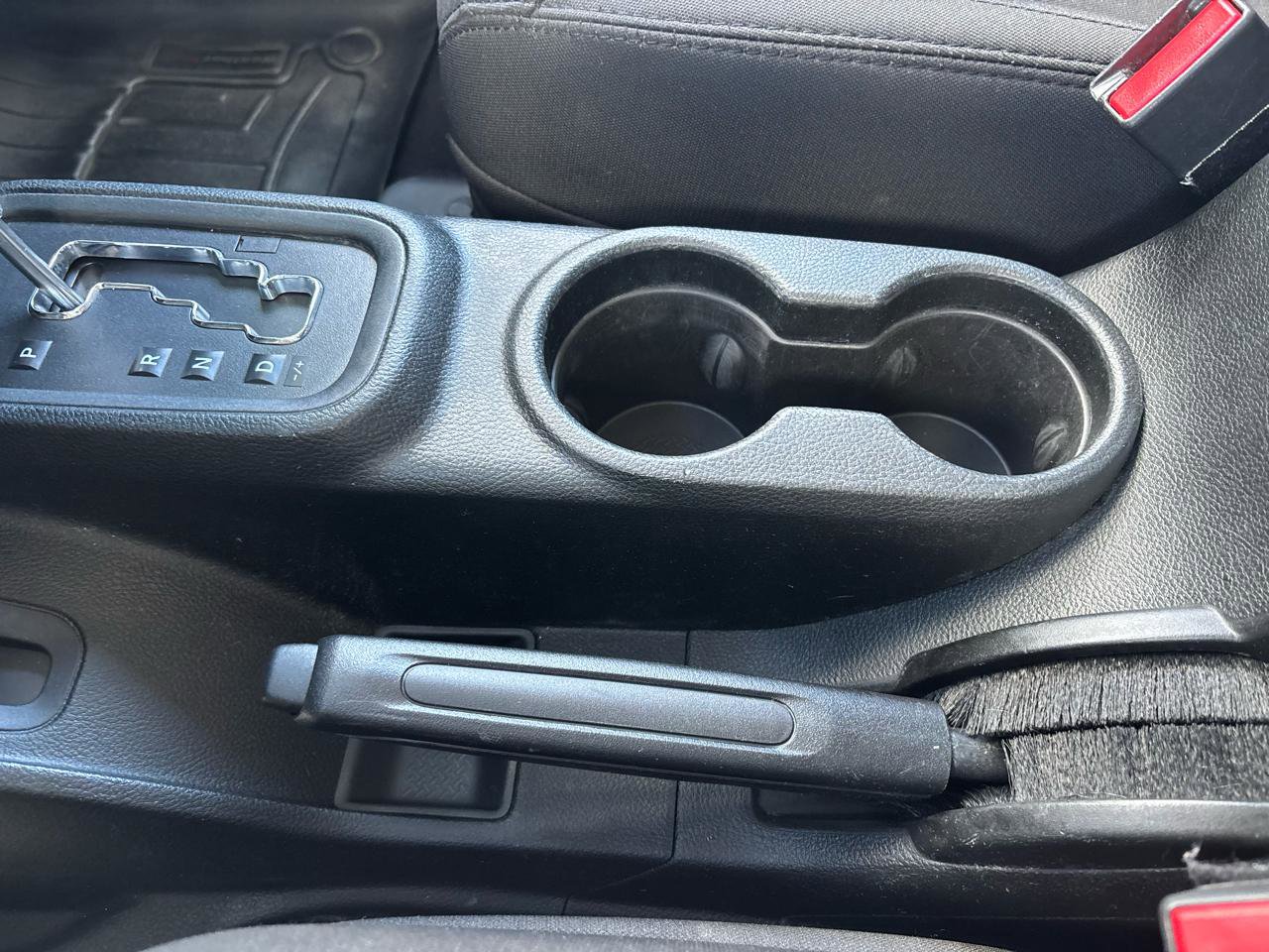 Used 2018 Jeep Wrangler Unlimited Sport S image 24