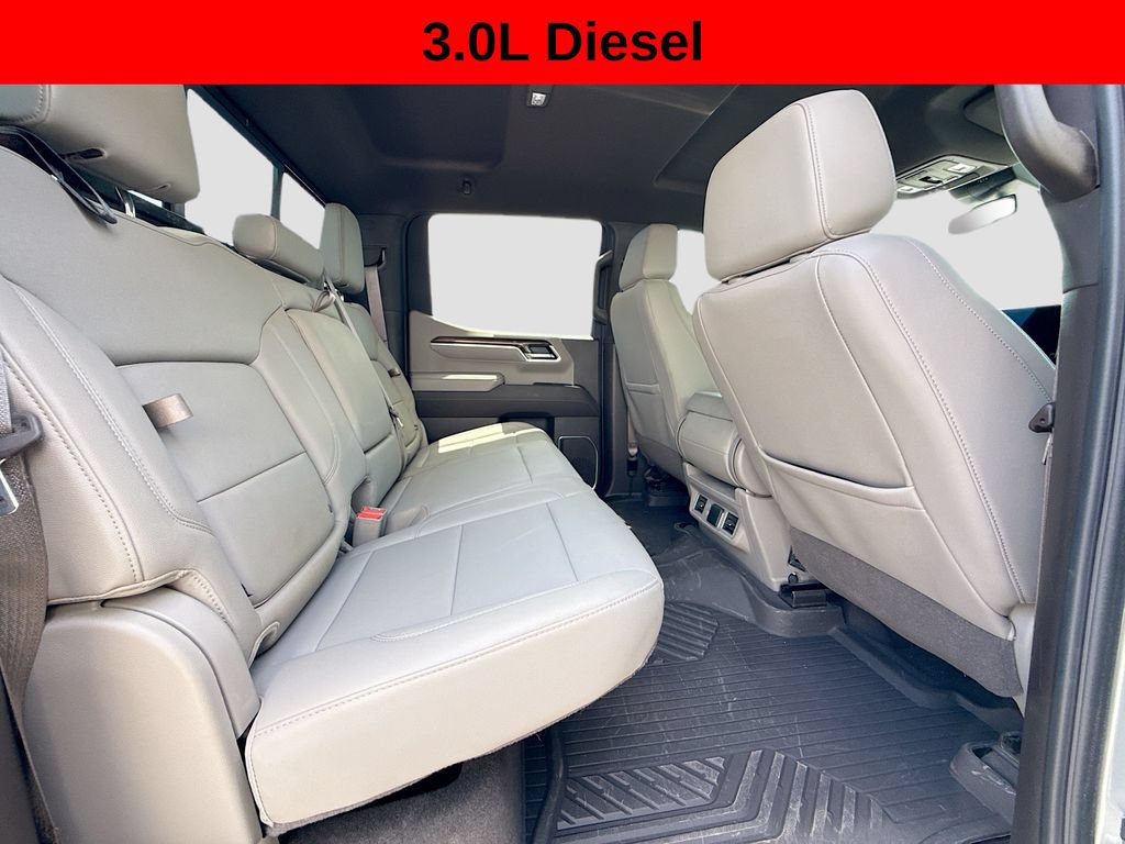 Used 2024 Chevrolet Silverado 1500 LT AWD/4WD image 27