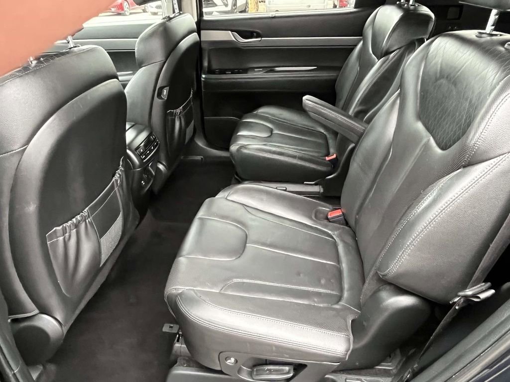 Used 2022 Hyundai Palisade SEL w/ Premium Package image 13