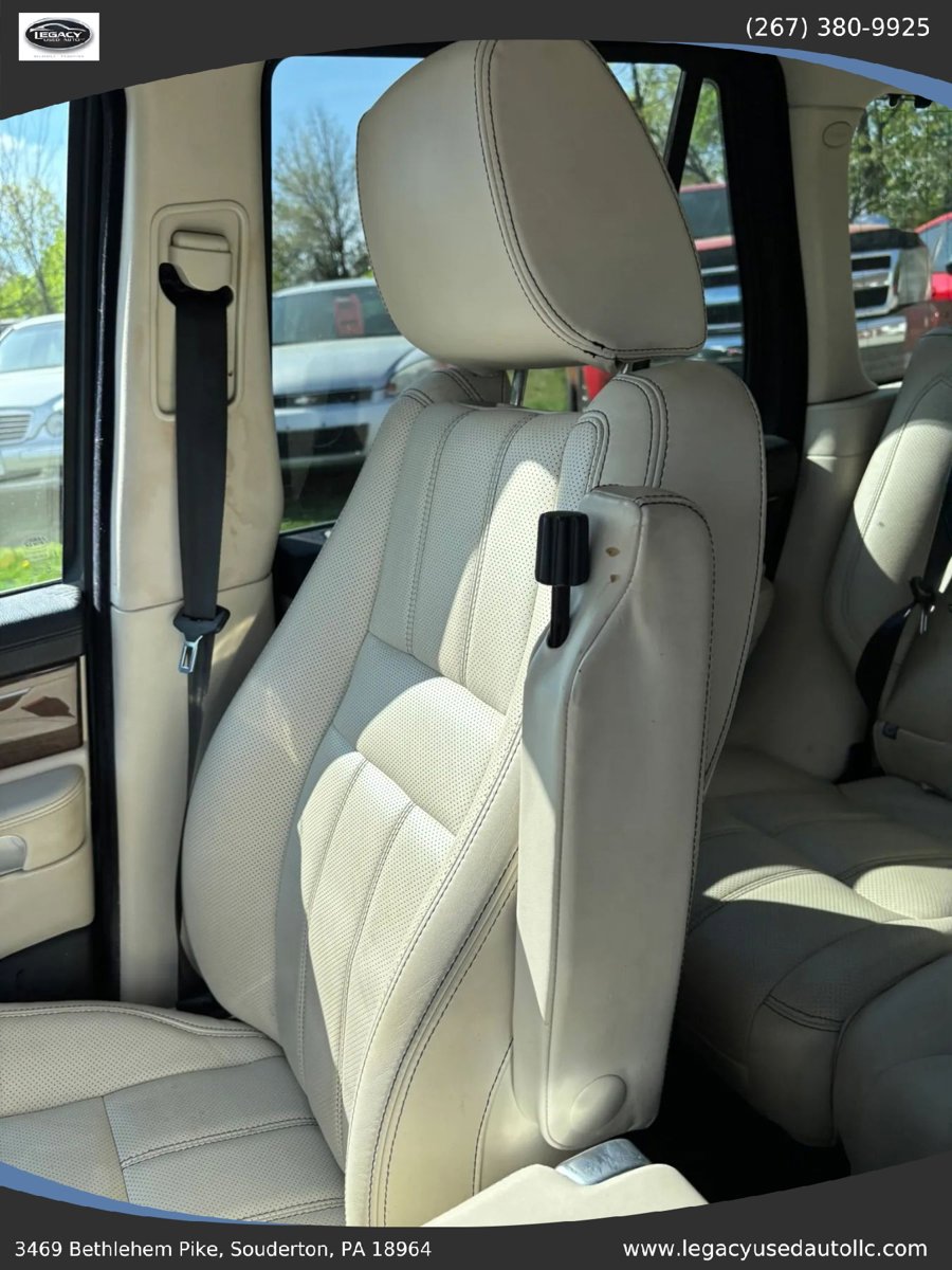 Used 2010 Land Rover Range Rover Sport HSE LUX AWD/4WD image 23