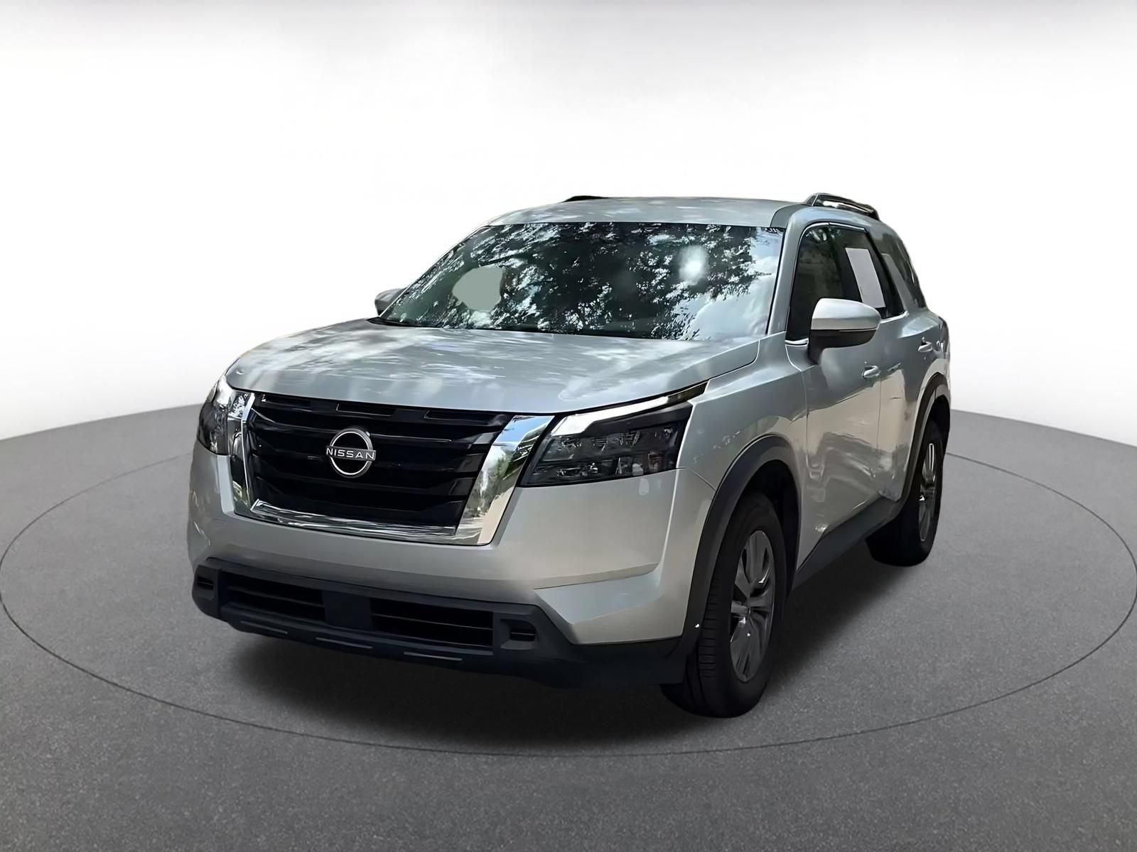 Used 2025 Nissan Pathfinder SV FWD image 6