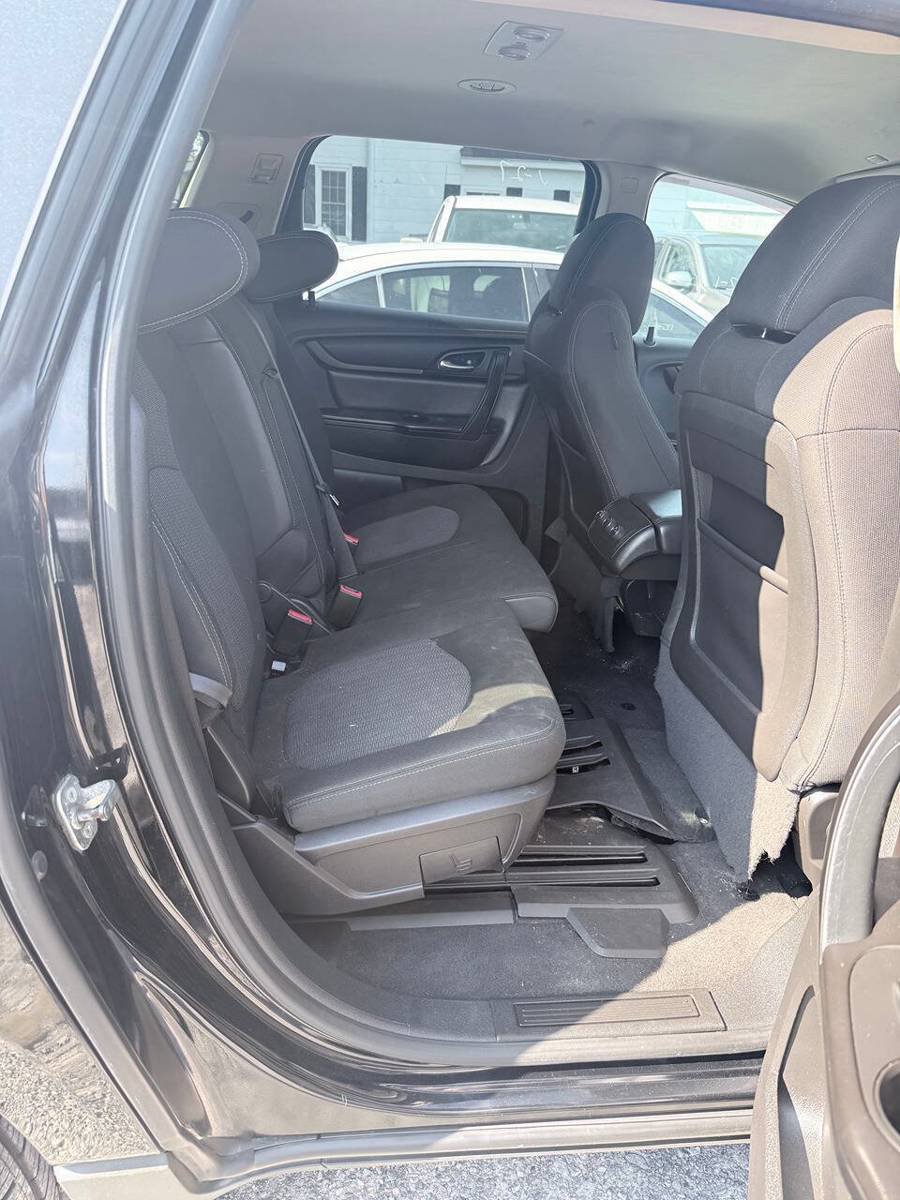 Used 2017 Chevrolet Traverse LT AWD/4WD image 20