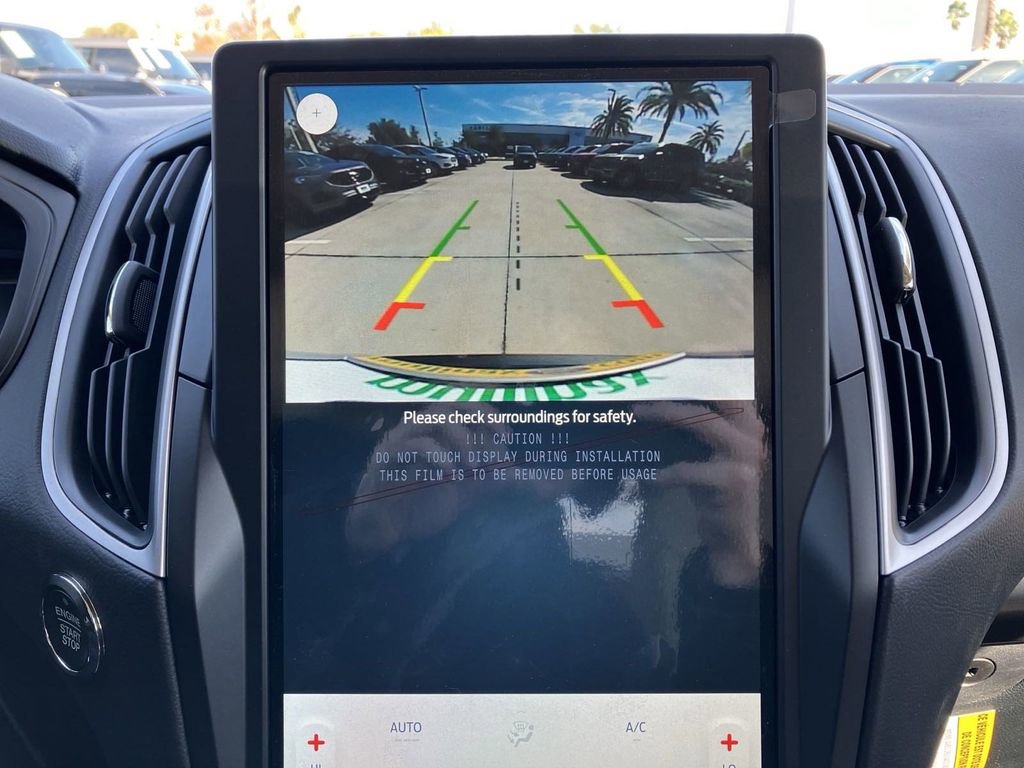 New 2024 Ford Edge SE image 8