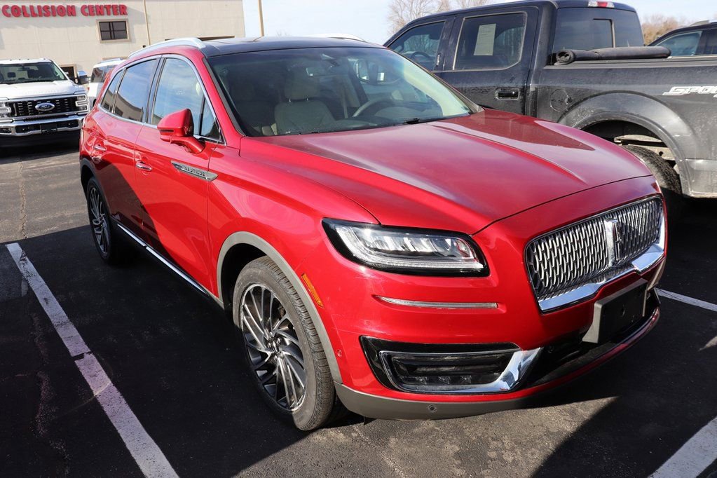 Used 2020 Lincoln Nautilus Reserve image 2
