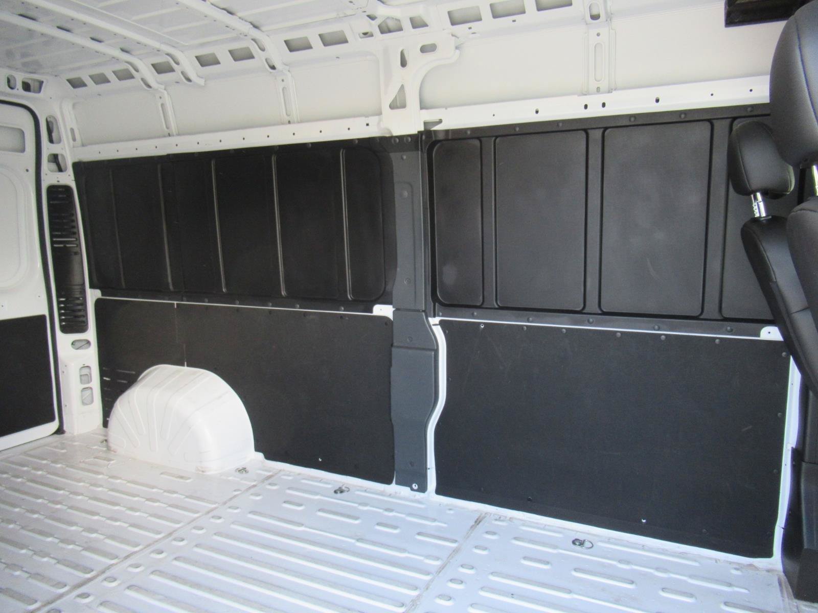 Used 2026 RAM ProMaster 2500 w/ Convenience Group FWD image 13