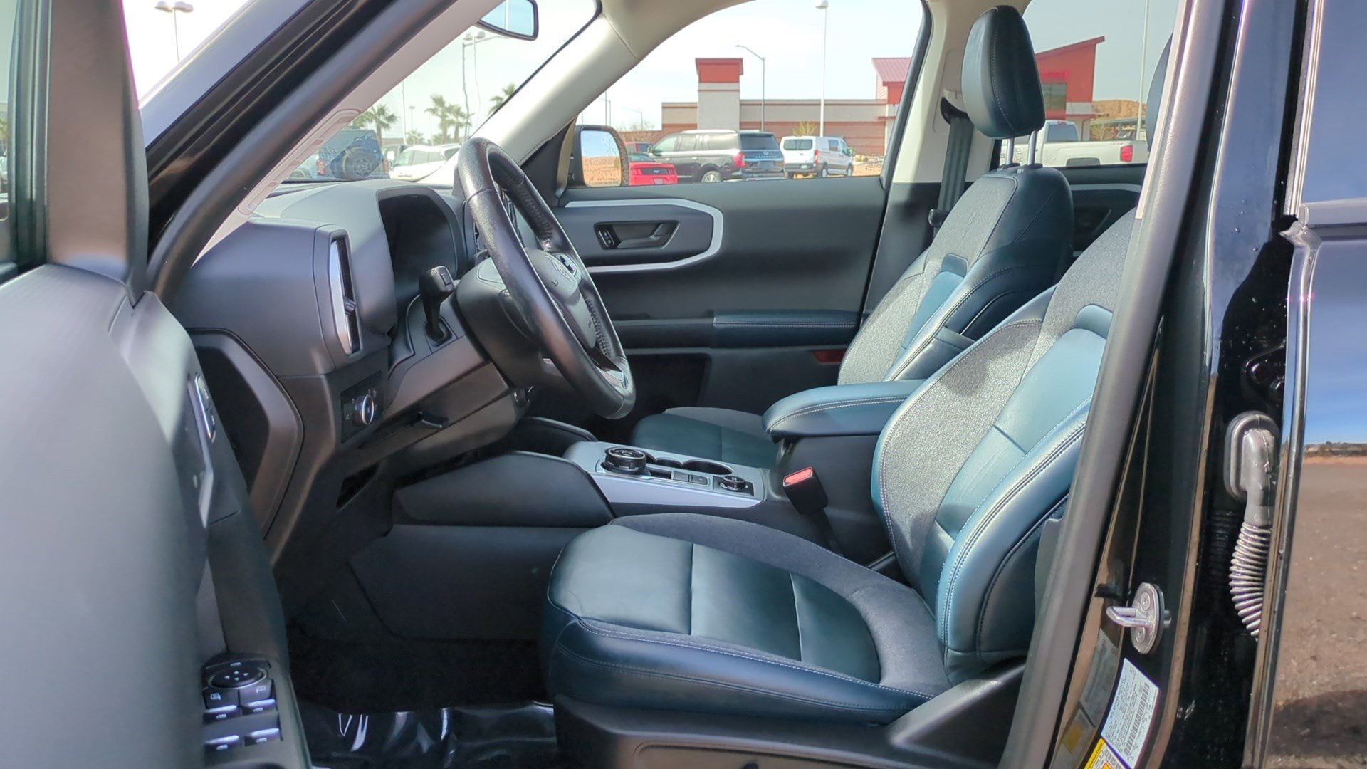 Used 2023 Ford Bronco Sport Outer Banks w/ Tech Package image 15