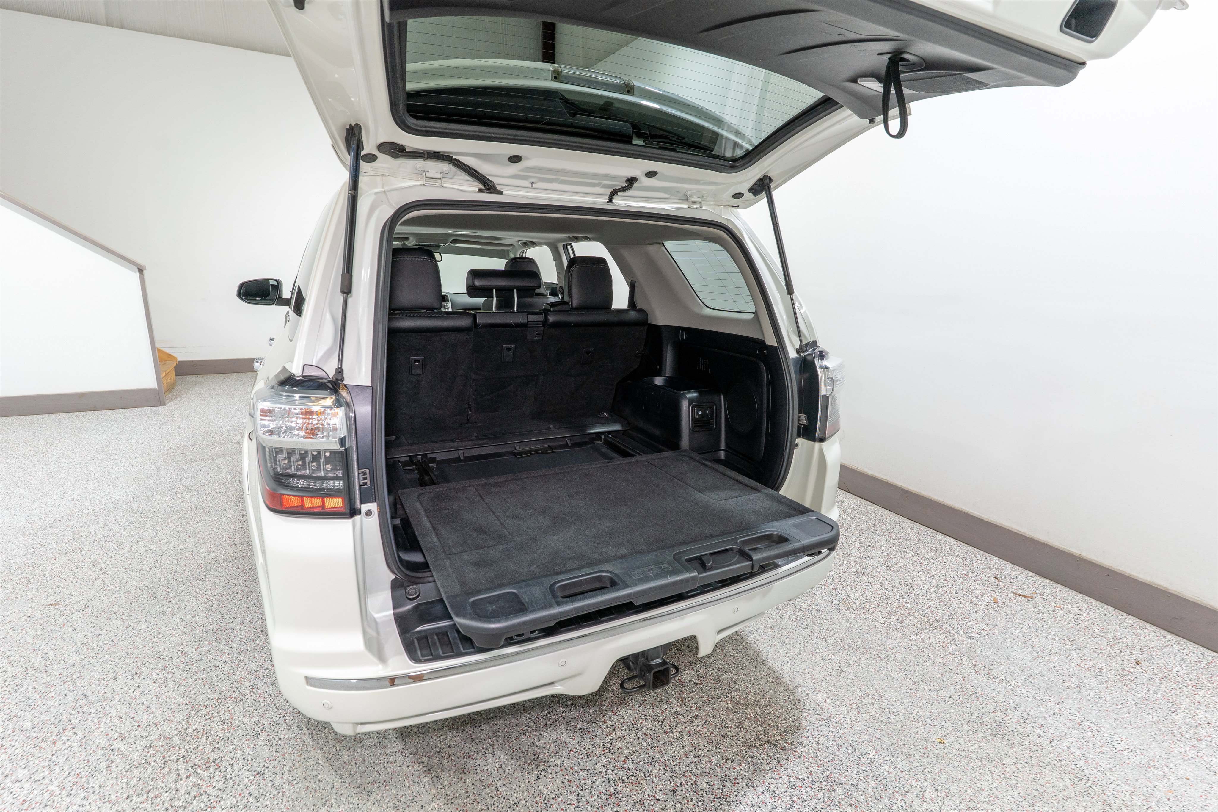 Used 2018 Toyota 4Runner Limited image 34