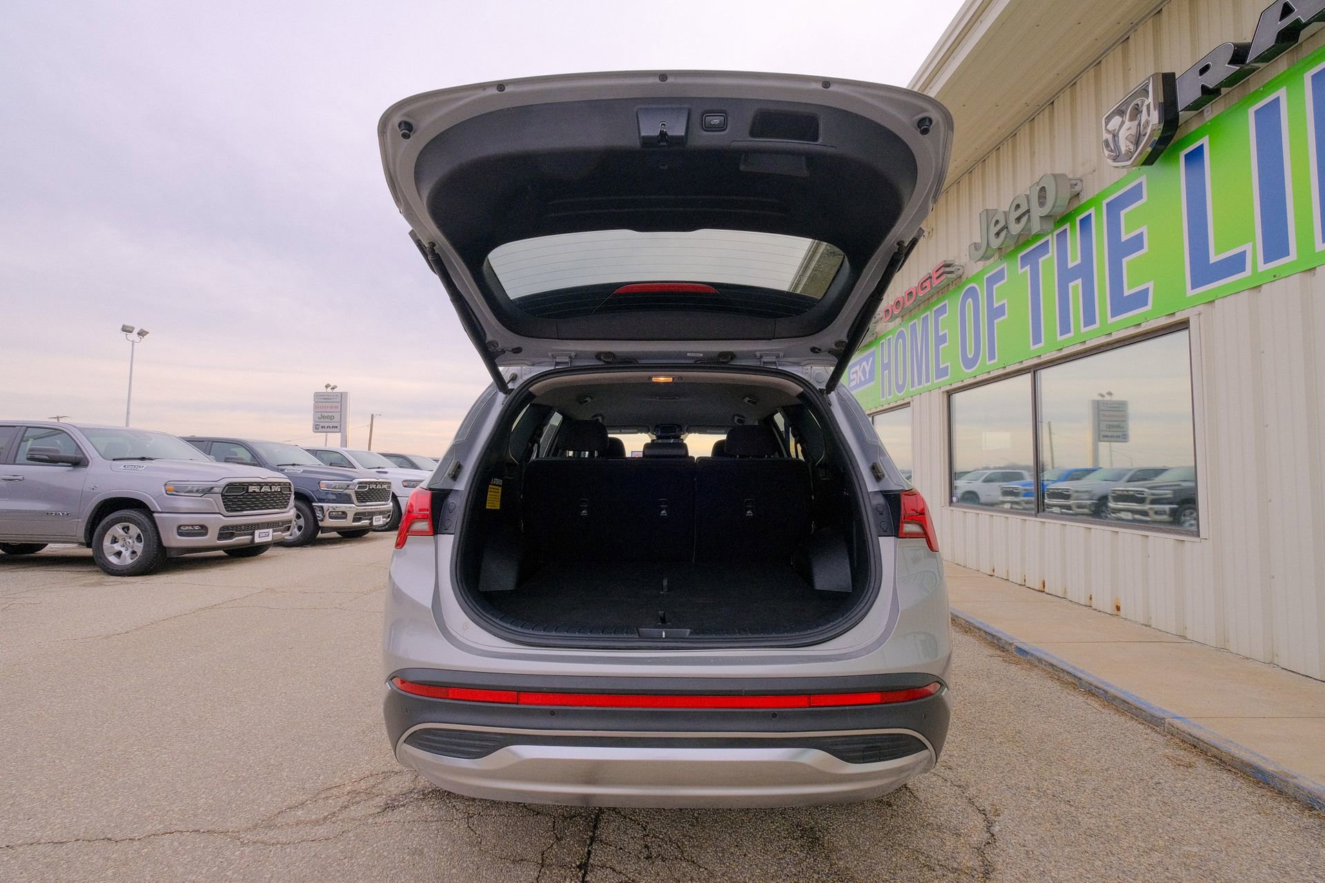 Used 2023 Hyundai Santa Fe SEL Convenience image 21