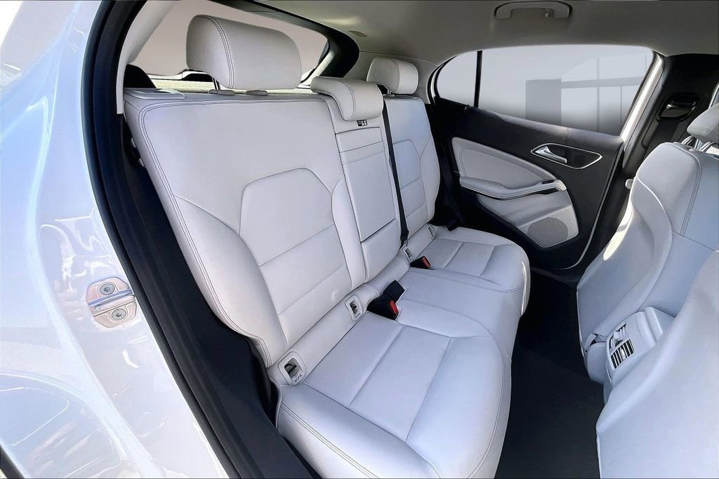 Used 2019 Mercedes-Benz GLA 250 w/ Premium Package image 23