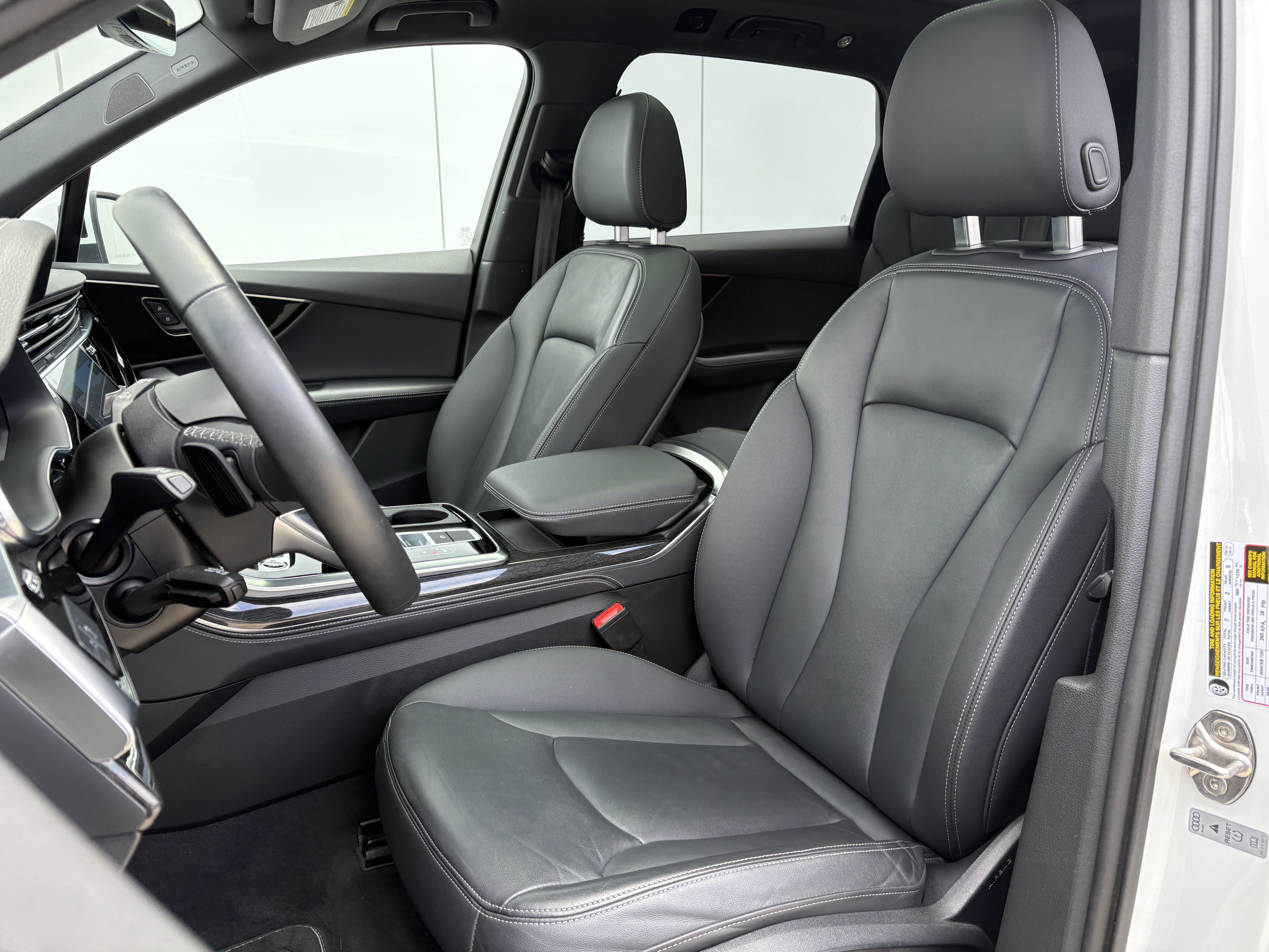 Used 2025 Audi Q7 3.0T Premium Plus AWD/4WD image 12