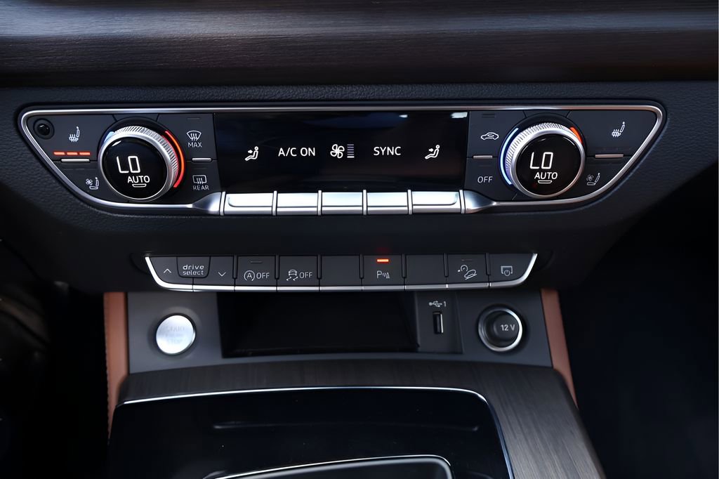 Used 2023 Audi Q5 2.0T Premium Plus AWD/4WD image 25