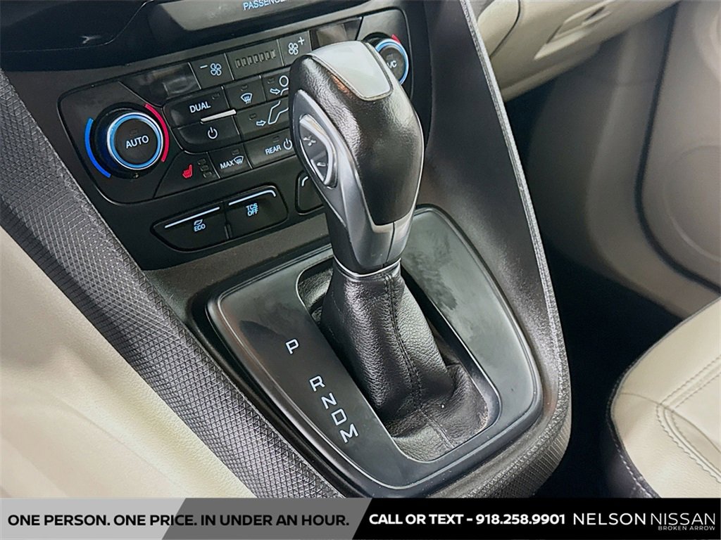 Used 2019 Ford Transit Connect Titanium w/ Titanium Premium Package image 17