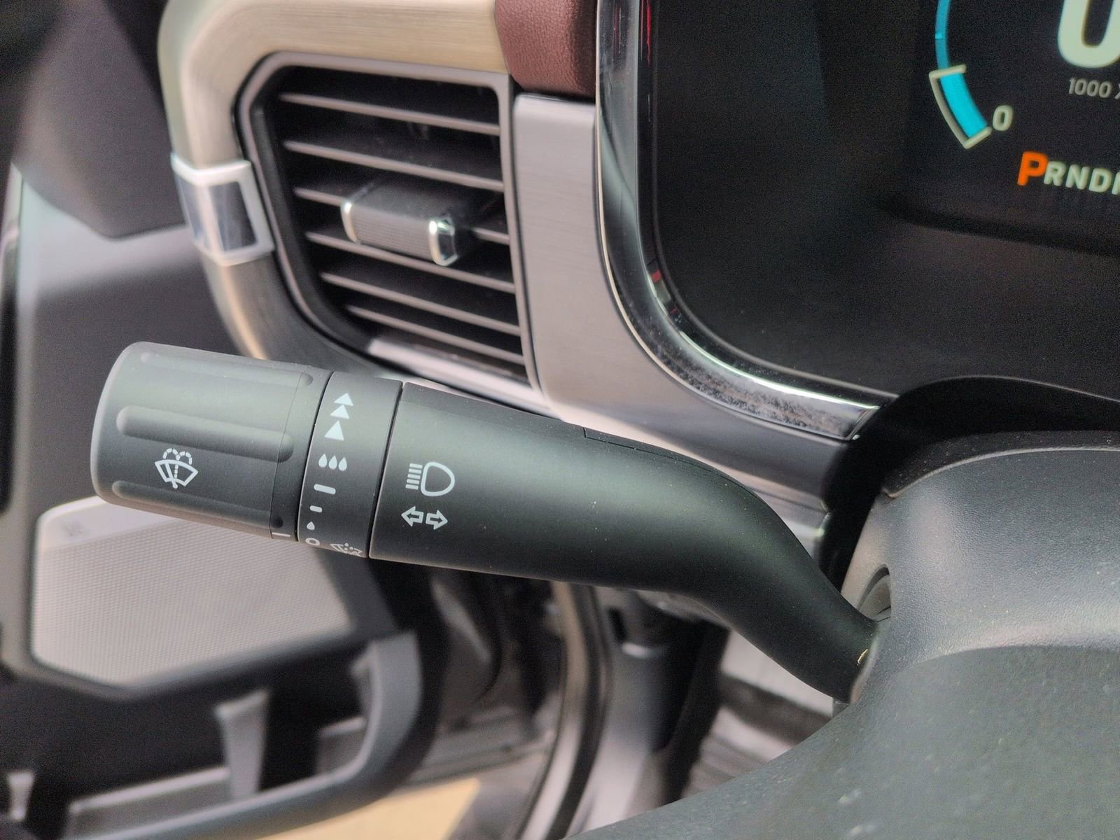 Used 2023 Ford F150 Lariat w/ Equipment Group 502A High image 35