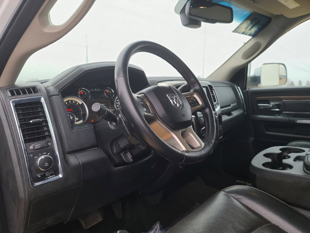 Used 2017 RAM 2500 Laramie AWD/4WD image 7