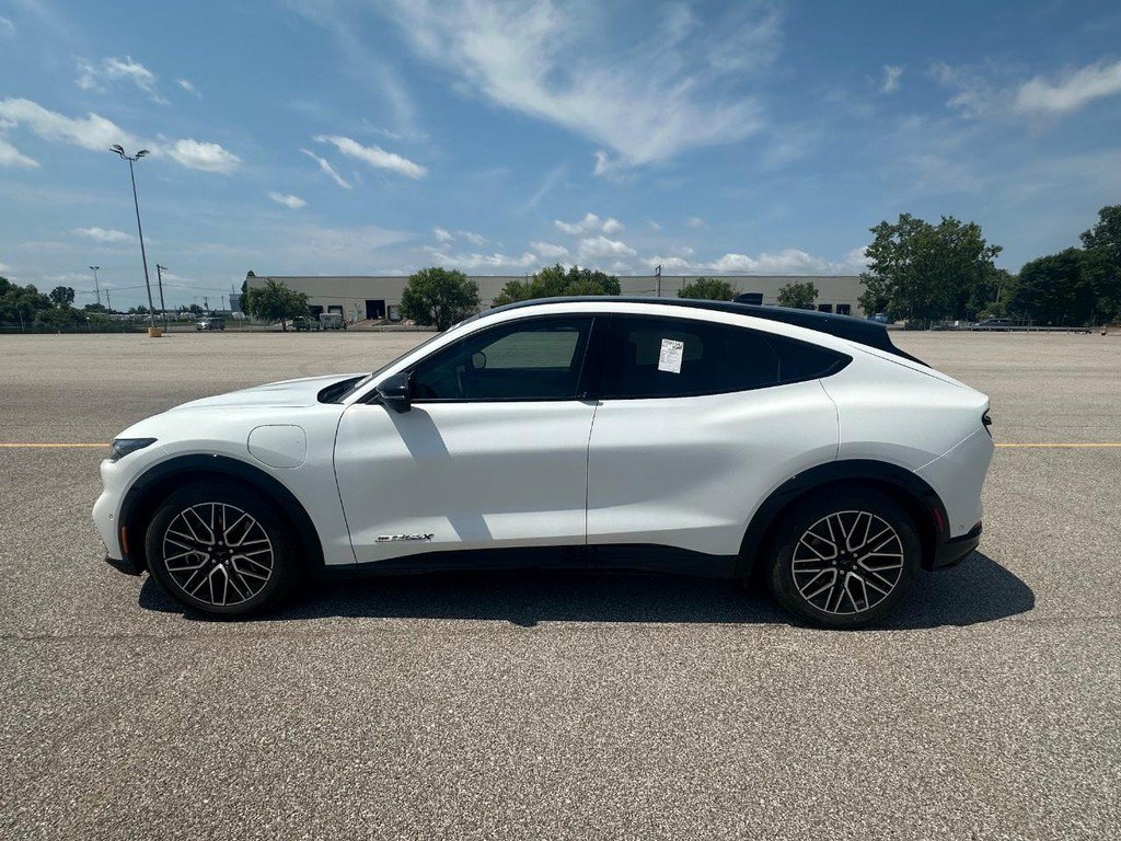 Used 2024 Ford Mustang Mach-E Premium AWD/4WD image 4