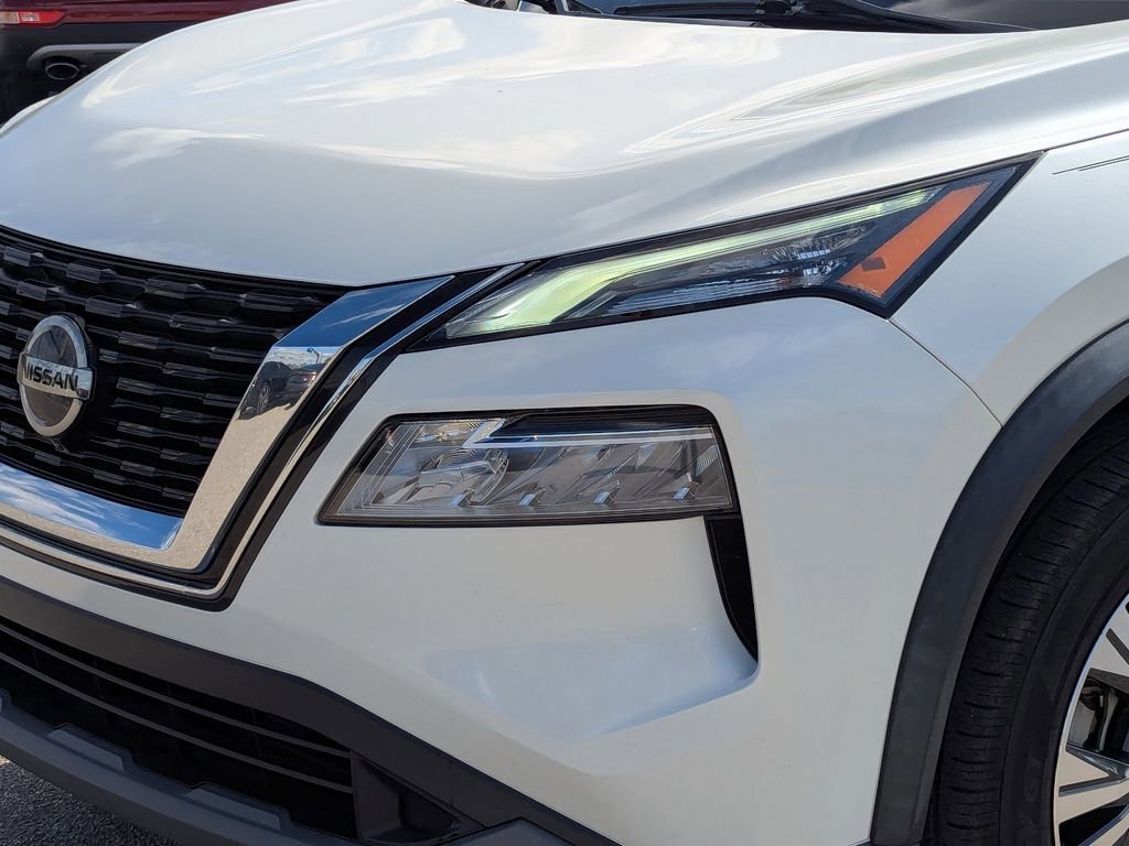 Used 2021 Nissan Rogue SV image 6