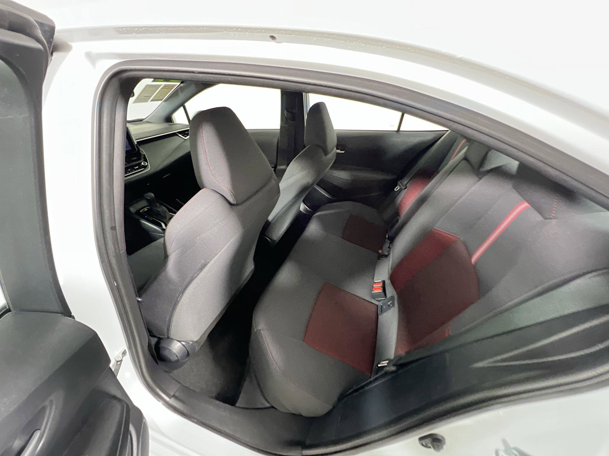 Used 2024 Toyota Corolla SE image 29