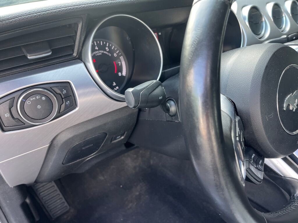 Used 2020 Ford Mustang Premium RWD image 12