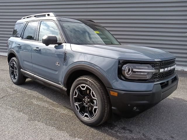 New 2025 Ford Bronco Sport Outer Banks w/ Outer Banks Tech Package+ AWD/4WD image 1