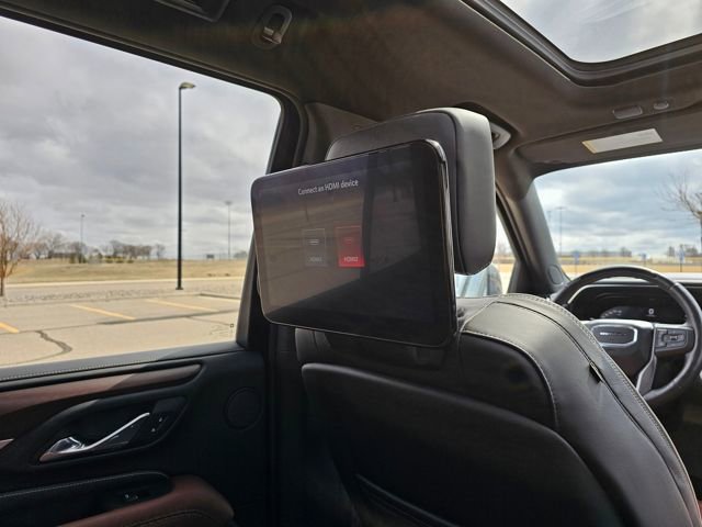 Used 2023 GMC Yukon Denali Ultimate w/ LPO, Floor Liner Package image 25