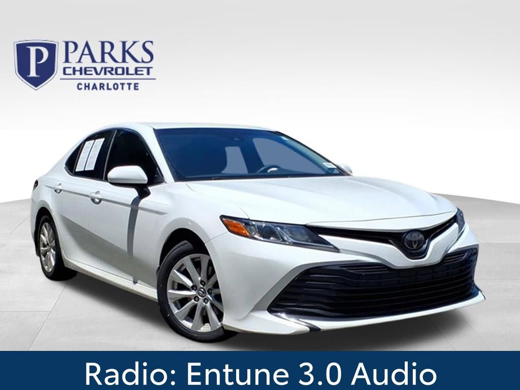 Used 2018 Toyota Camry LE FWD image 1