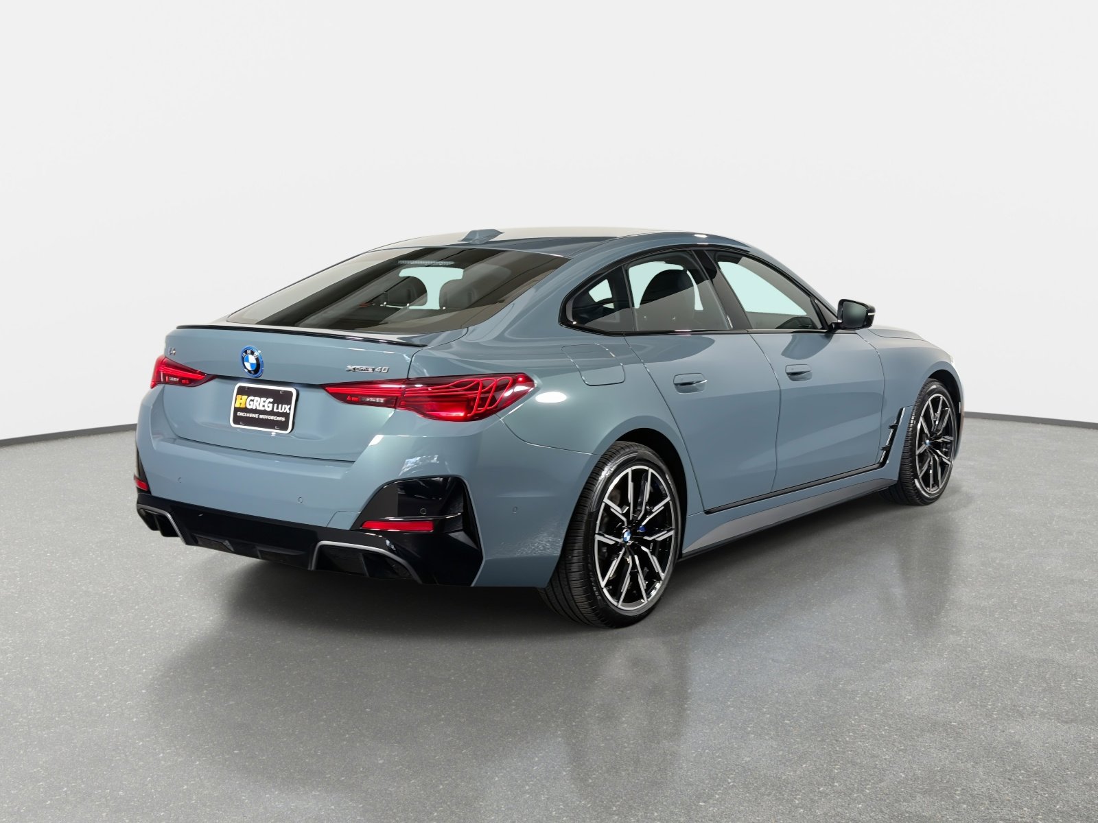 Used 2025 BMW i4 xDrive40i w/ M Sport Package image 3