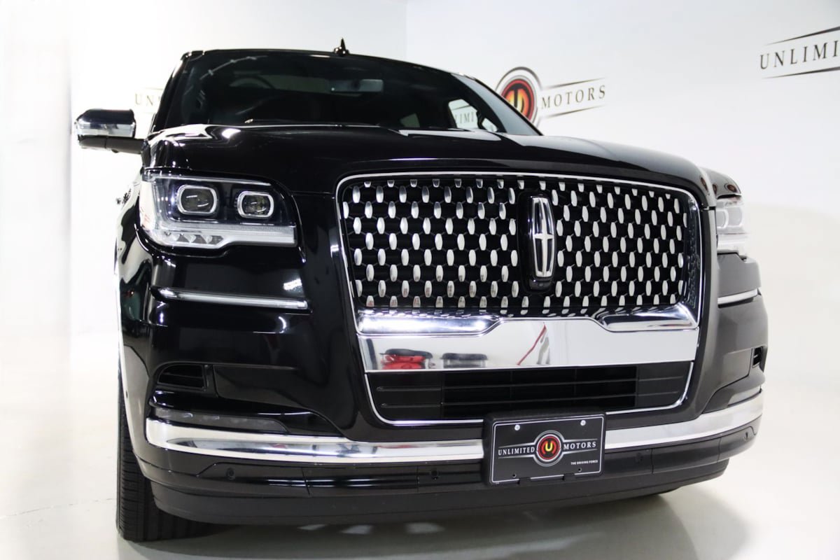 Used 2024 Lincoln Navigator L Black Label AWD/4WD image 22