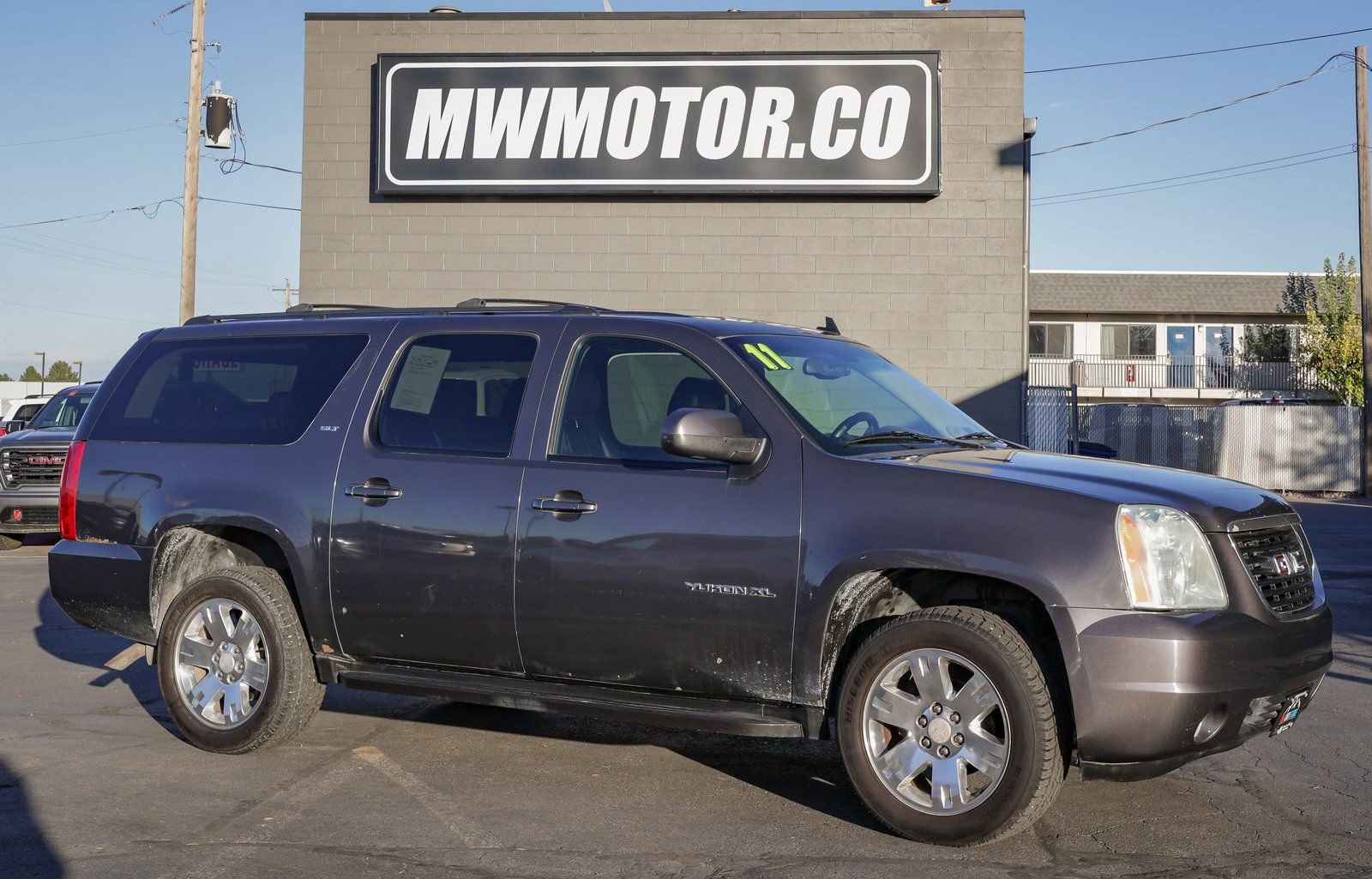Used 2011 GMC Yukon XL SLT
