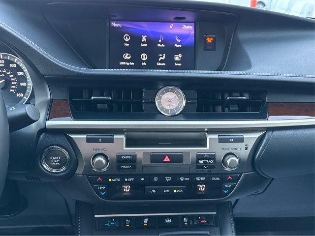 Used 2018 Lexus ES 350 w/ Luxury Package w/Wood Trim FWD image 15