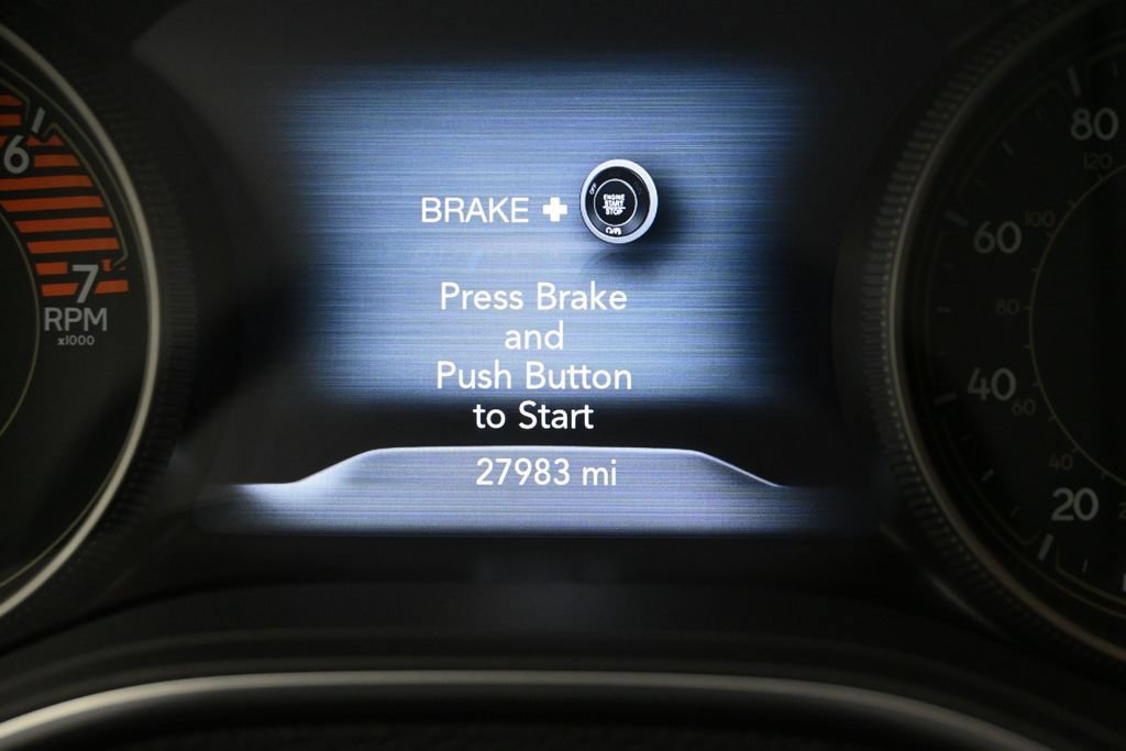 Used 2022 Jeep Cherokee Latitude Lux w/ Sun & Sound Group AWD/4WD image 13