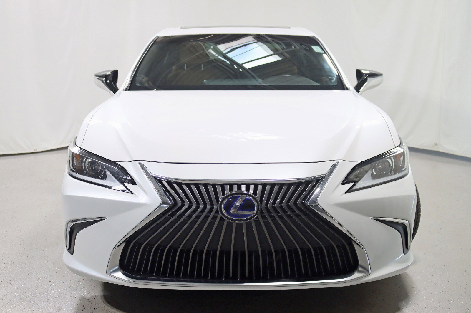 Used 2021 Lexus ES 300h w/ Accessory Package image 8