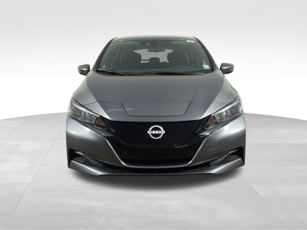 Used 2023 Nissan Leaf S image 2