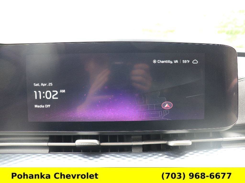 Used 2024 Kia Carnival SX Prestige FWD image 17