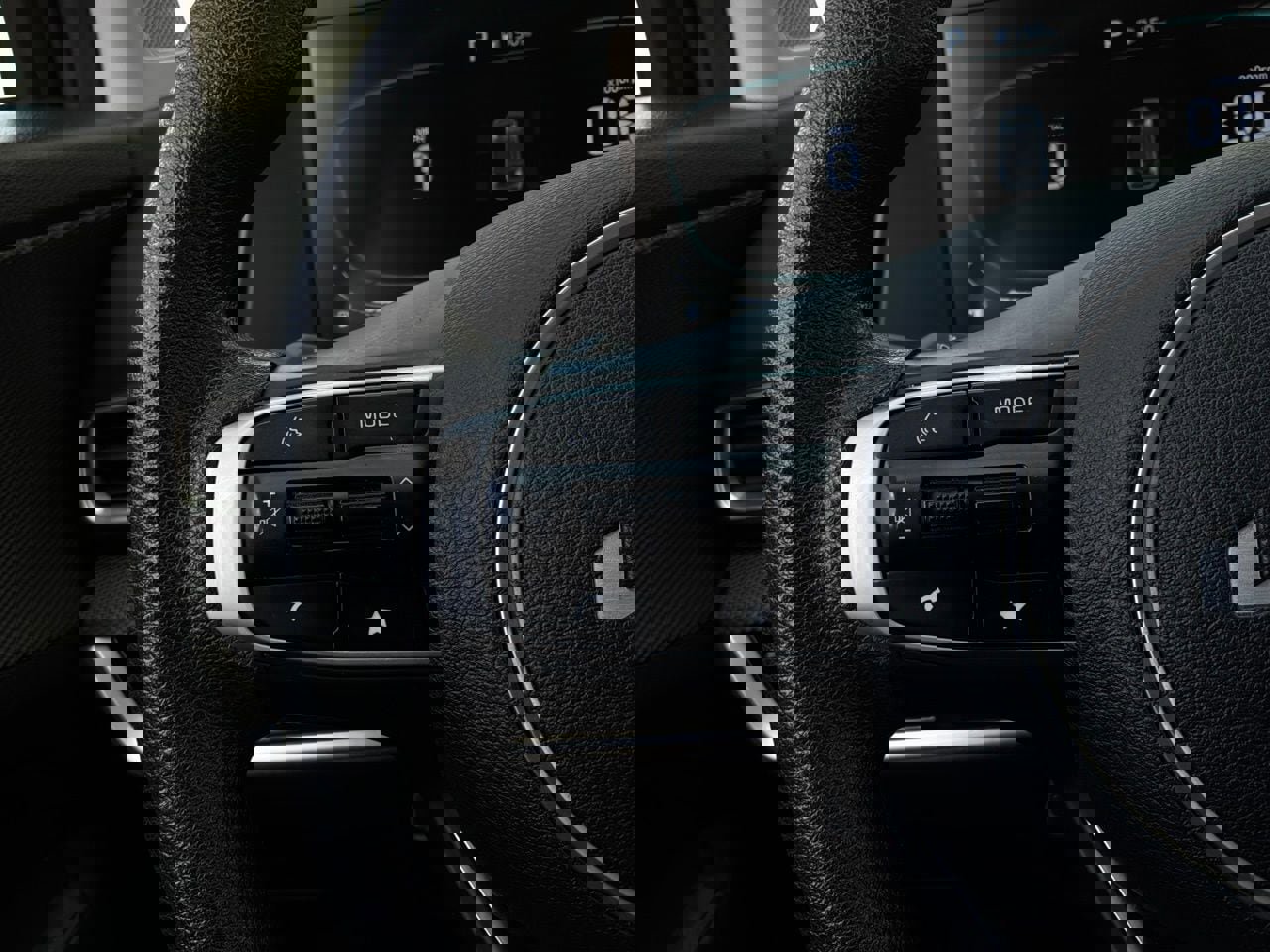 Used 2025 Kia Sportage LX AWD/4WD image 32