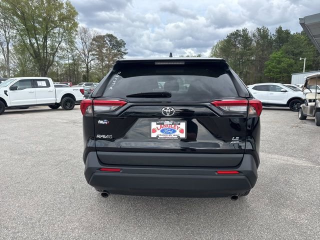 Used 2022 Toyota RAV4 LE image 19