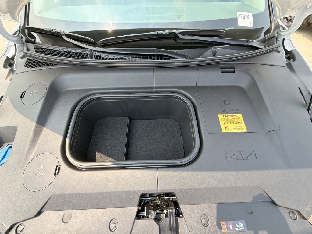 New 2027 Kia EV3 Wind FWD image 19