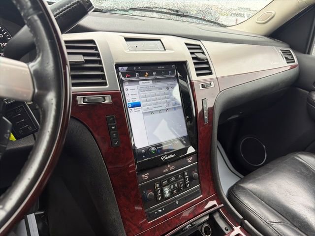 Used 2008 Cadillac Escalade ESV AWD image 32