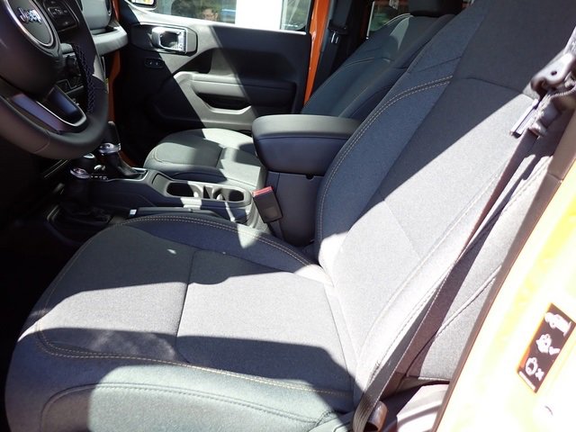 New 2025 Jeep Wrangler Sport S image 15