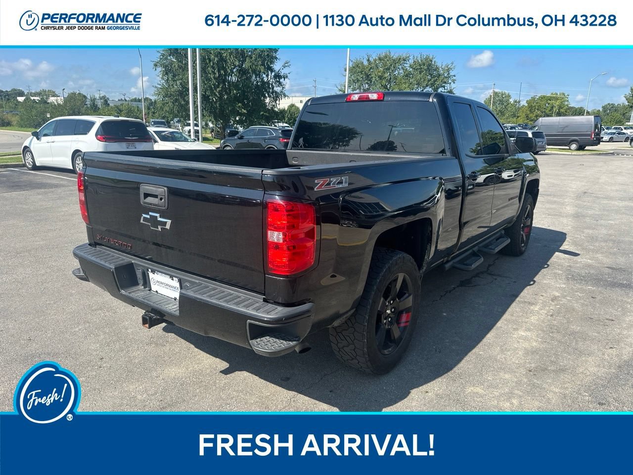 Used 2017 Chevrolet Silverado 1500 LT w/ Redline Edition AWD/4WD image 4