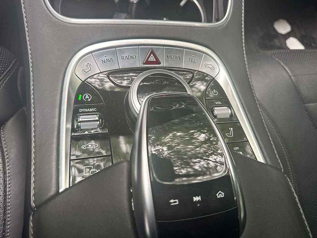 Used 2020 Mercedes-Benz S 560 Sedan w/ AMG Line Exterior image 17
