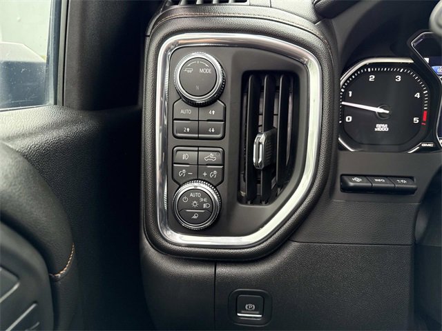 Used 2023 GMC Sierra 2500 AT4 w/ AT4 Premium Plus Package image 29