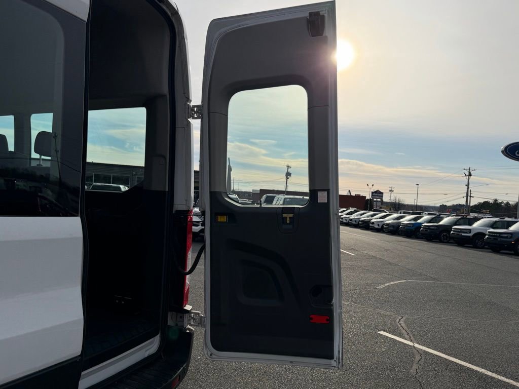 Used 2020 Ford Transit 350 XL image 5
