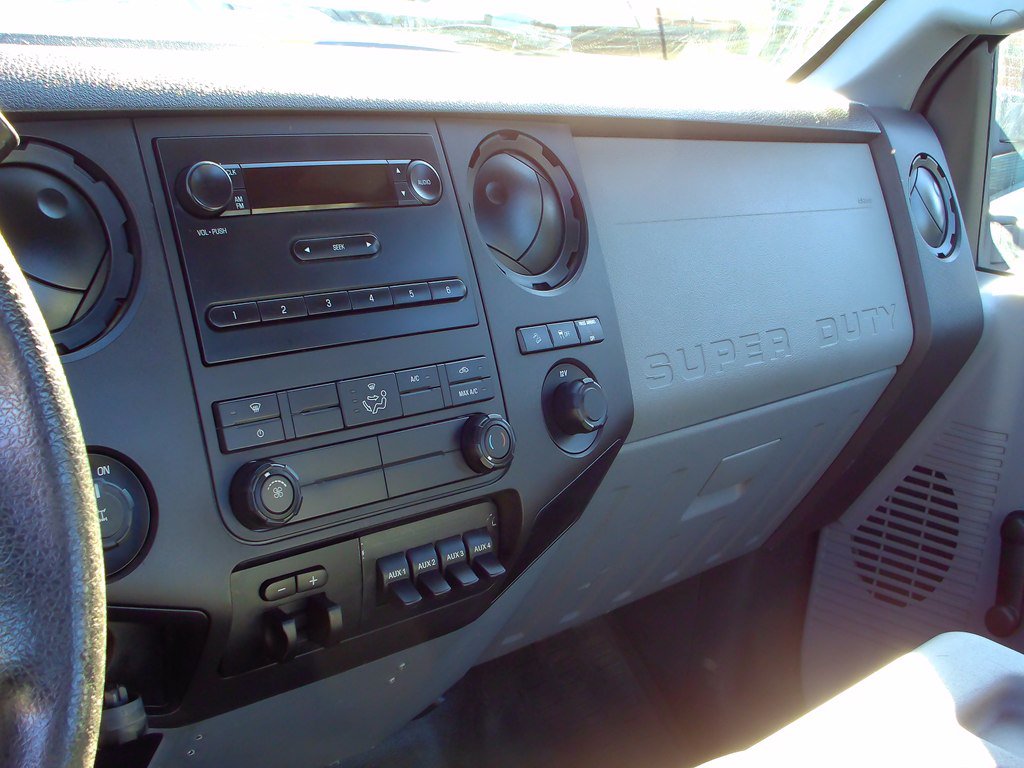 Used 2013 Ford F350 XL w/ FX4 Off Road Pkg AWD/4WD image 9