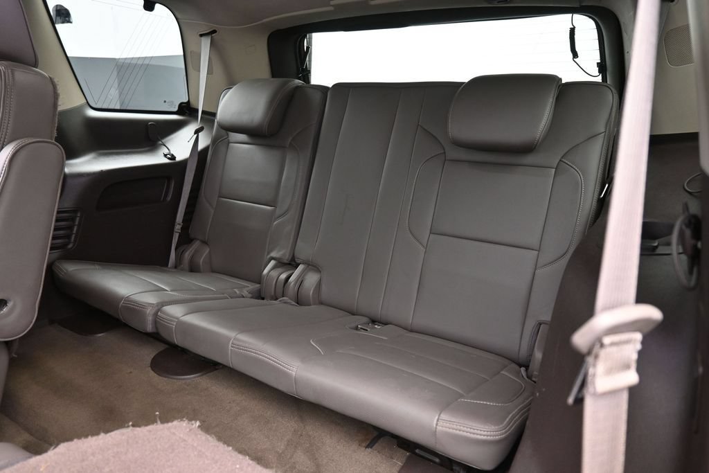 Used 2015 GMC Yukon Denali w/ Premium Package AWD/4WD image 29